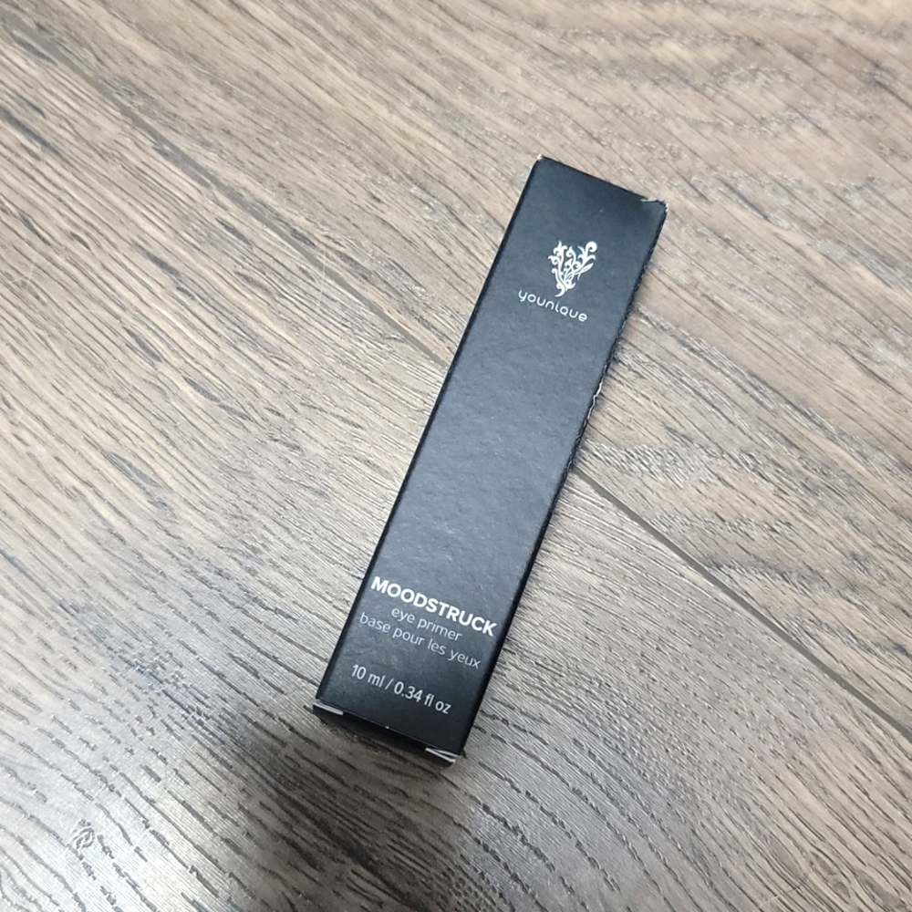 Younique Moodstruck Eyeshadow Eye Primer